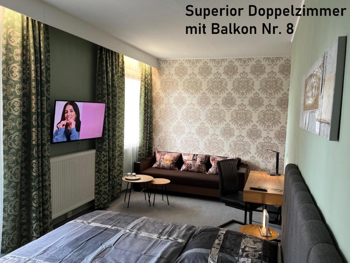 Hotelpension Am Thermalbad บาด เนินน์ดอร์ฟ ภายนอก รูปภาพ