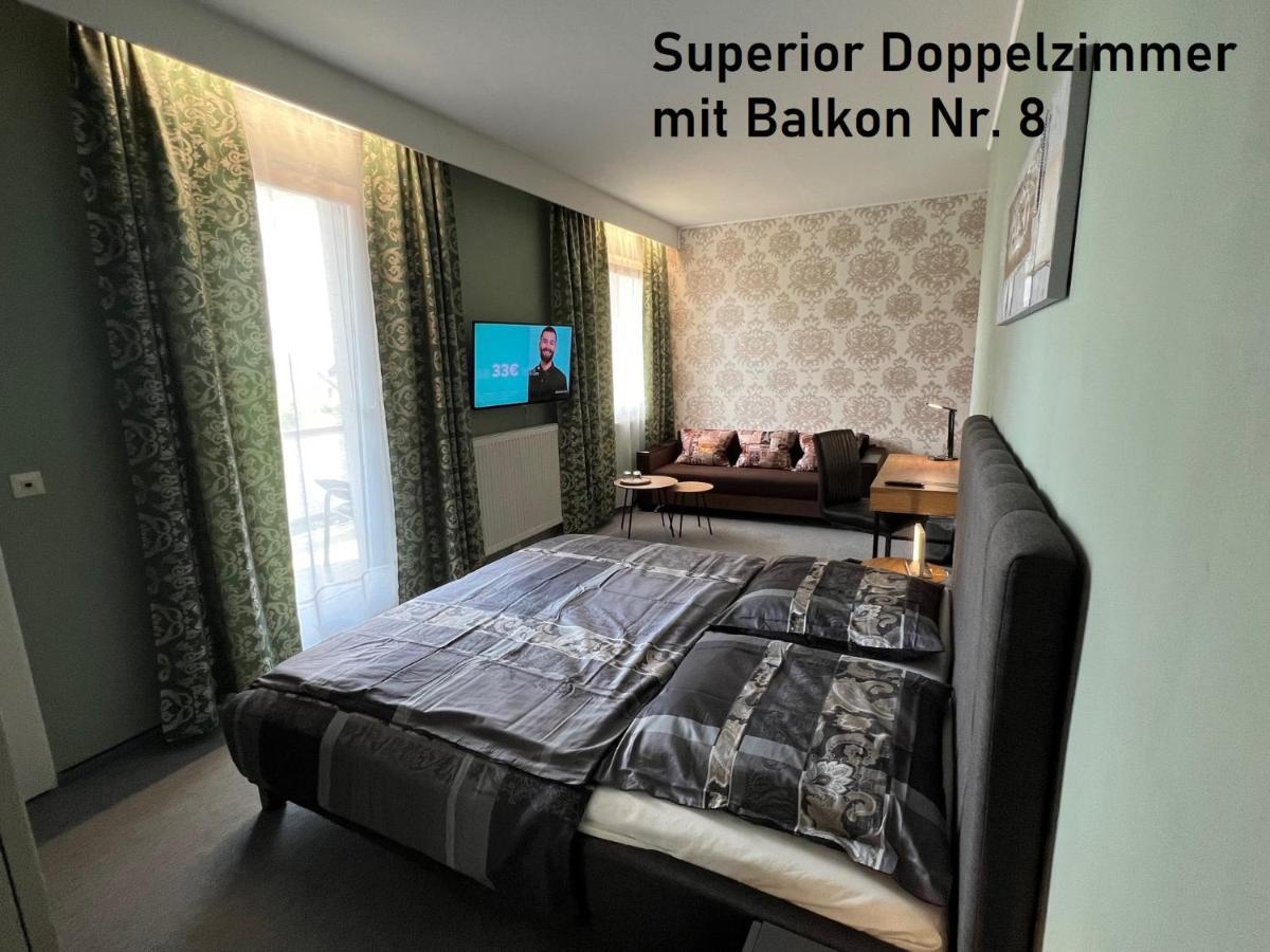 Hotelpension Am Thermalbad บาด เนินน์ดอร์ฟ ภายนอก รูปภาพ