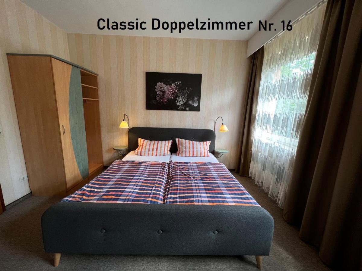 Hotelpension Am Thermalbad บาด เนินน์ดอร์ฟ ภายนอก รูปภาพ