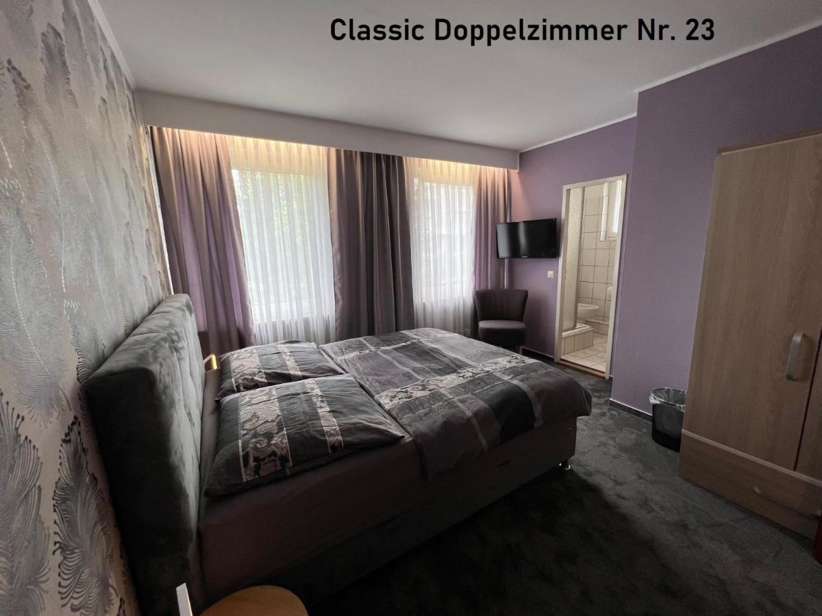 Hotelpension Am Thermalbad บาด เนินน์ดอร์ฟ ภายนอก รูปภาพ