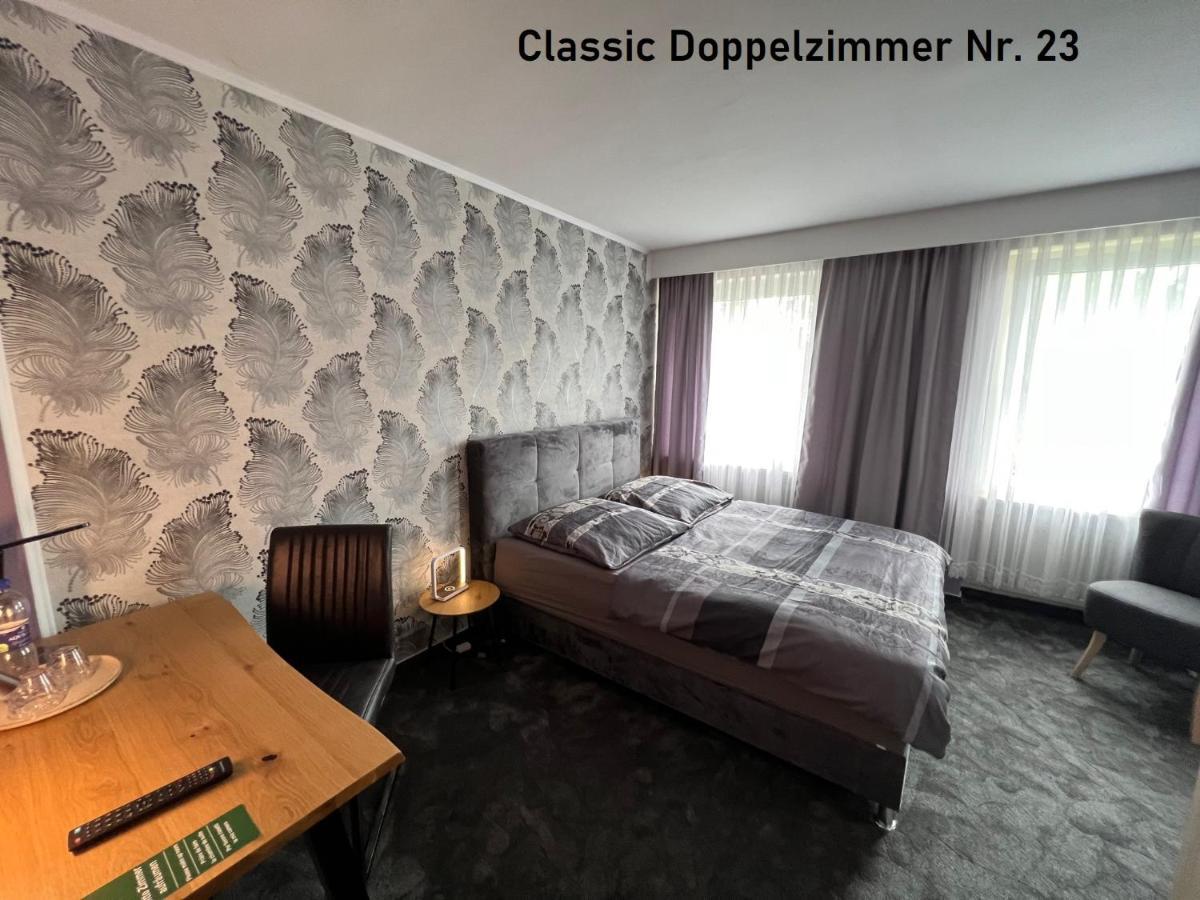 Hotelpension Am Thermalbad บาด เนินน์ดอร์ฟ ภายนอก รูปภาพ