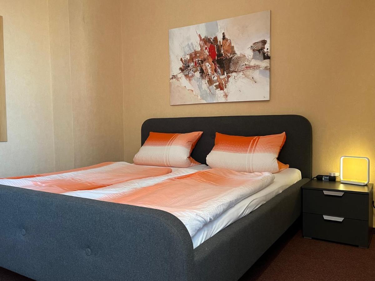 Hotelpension Am Thermalbad บาด เนินน์ดอร์ฟ ภายนอก รูปภาพ